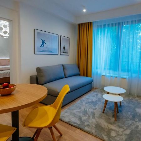 Arbans Elegant Apartment In The City Center Bukares Bagian luar foto